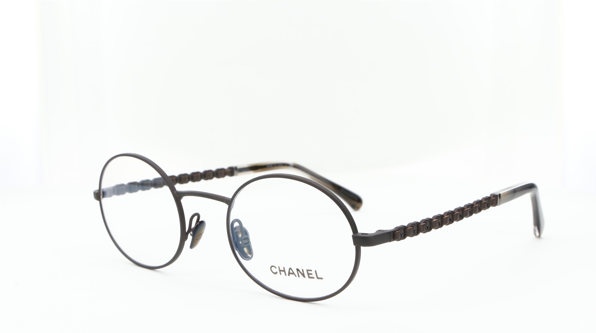 Chanel - ref: 84010