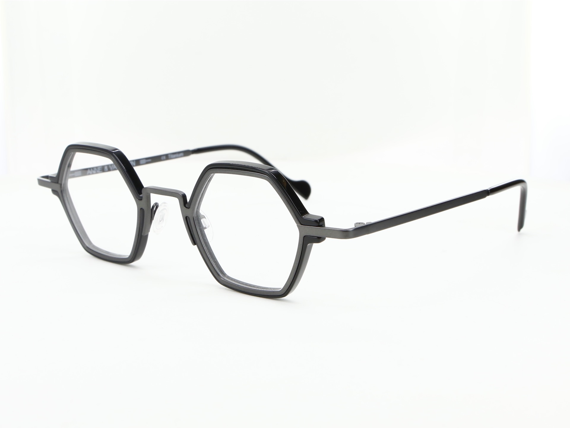 Anne et Valentin - ref: 83940